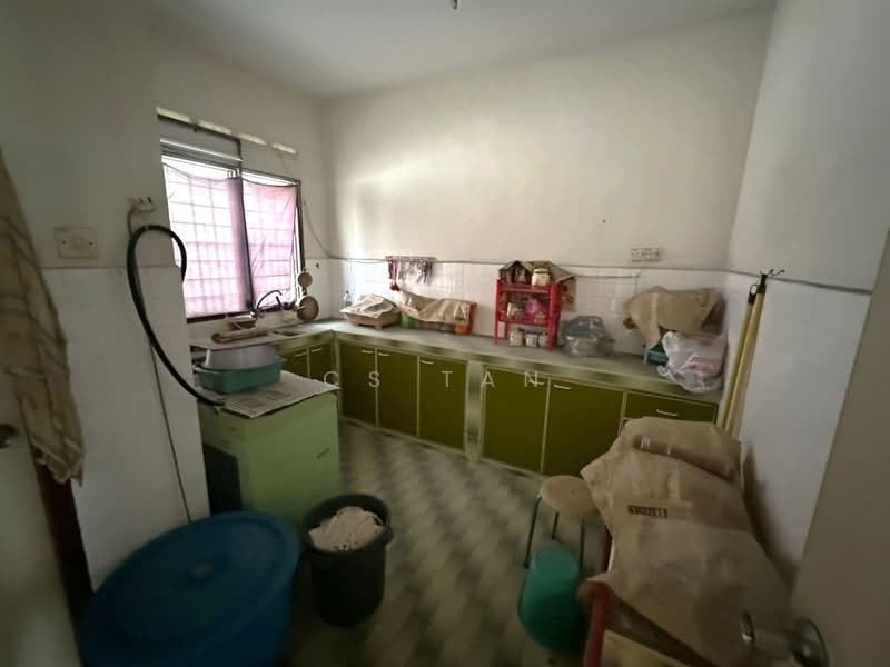 2-storey Terraced House for Sale in Taman Johor Jaya (Johor Bahru) - CS Tan - Kitchen - PropertyGuru.com.my