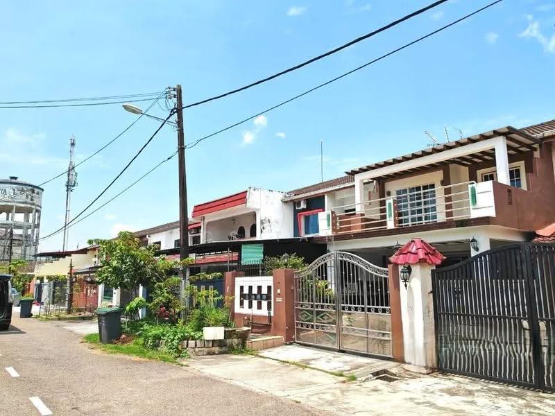 2-storey Terraced House for Sale in Taman Johor Jaya (Johor Bahru) - CS Tan - Exterior - PropertyGuru.com.my