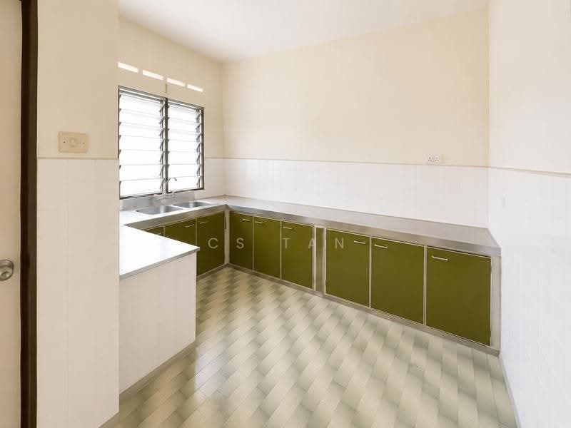 2-storey Terraced House for Sale in Taman Johor Jaya (Johor Bahru) - CS Tan - Kitchen - PropertyGuru.com.my