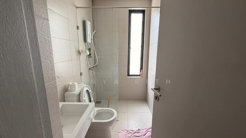 Semi-Detached House for Sale in Sungai Ara (Penang) - Panya Rith - Bathroom - PropertyGuru.com.my