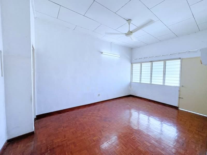2-storey Terraced House for Sale in Taman Pelangi (Johor Bahru) - Karl Lim - Interior - PropertyGuru.com.my