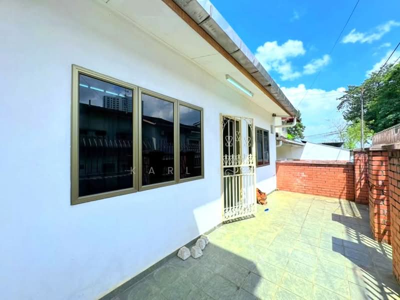 2-storey Terraced House for Sale in Taman Pelangi (Johor Bahru) - Karl Lim - Exterior - PropertyGuru.com.my
