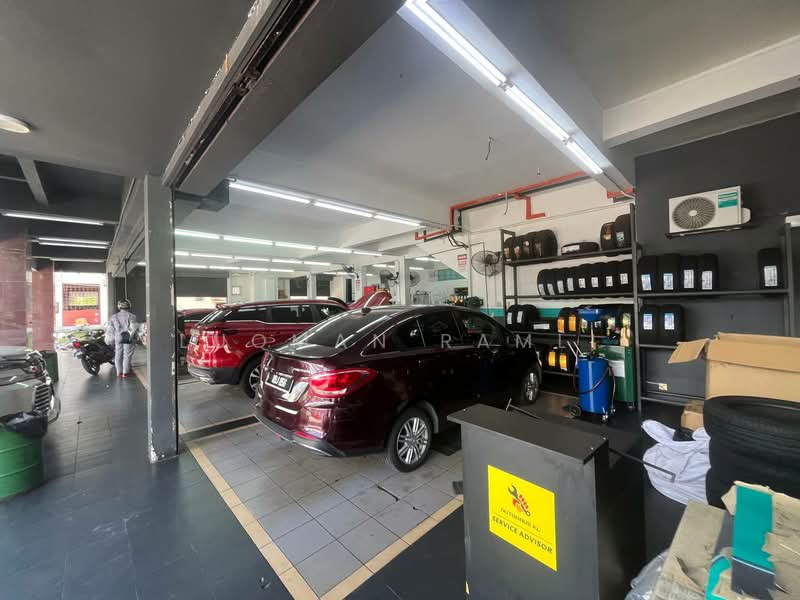 Shop for Sale in Wangsa Maju (Kuala Lumpur) - Luqman Ramli - Car Park - PropertyGuru.com.my