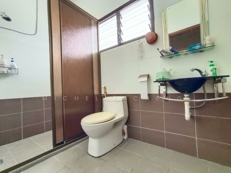 Rumah Berkembar untuk Dijual di Taman Mansion (Ipoh) - Michelle Cheng - Bathroom - PropertyGuru.com.my
