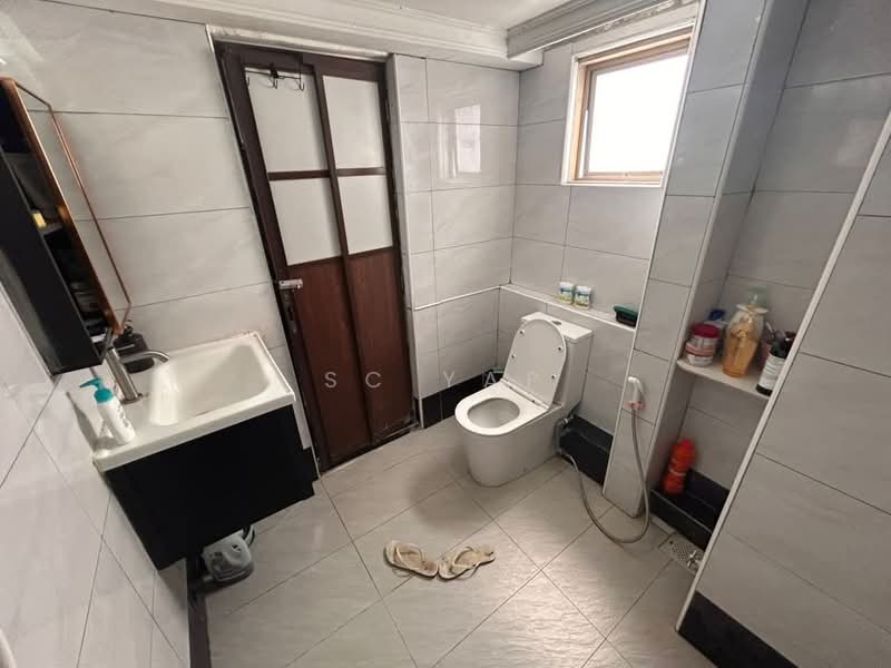 Kondominium untuk Dijual di Pantai Hillpark 2 - SC Yap - Bathroom - PropertyGuru.com.my