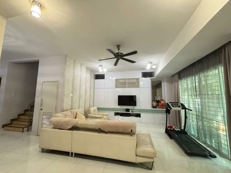 2.5-storey Terraced House for Sale in Putra Heights (Subang Jaya) - Stella Sum - Living Room - PropertyGuru.com.my