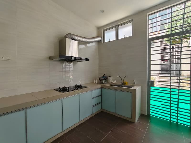 Rumah Teres 2 Tingkat untuk Disewa di Taman Mount Austin (Tebrau) - VK Hng - Kitchen - PropertyGuru.com.my