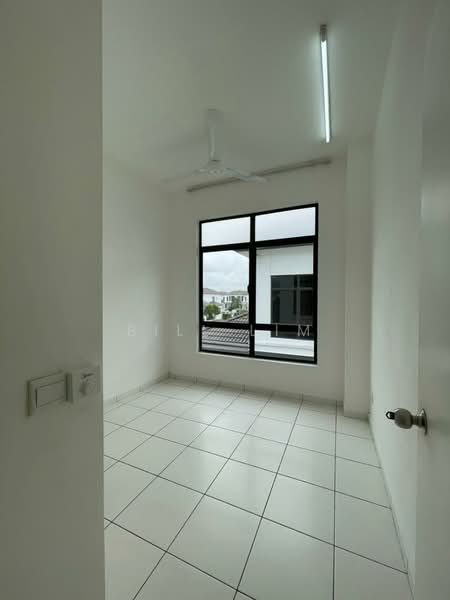 Rumah Teres 2 Tingkat untuk Dijual di Eco Grandeur (Puncak Alam) - Bill Lim - Bedroom - PropertyGuru.com.my