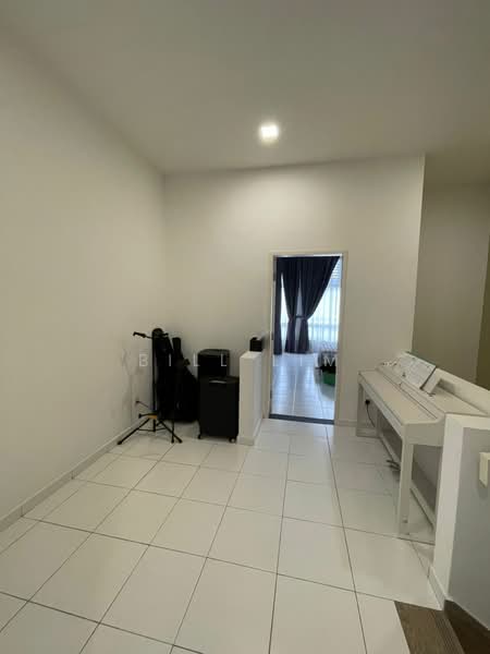 2-storey Terraced House for Sale in Eco Grandeur (Puncak Alam) - Bill Lim - Corridor - PropertyGuru.com.my