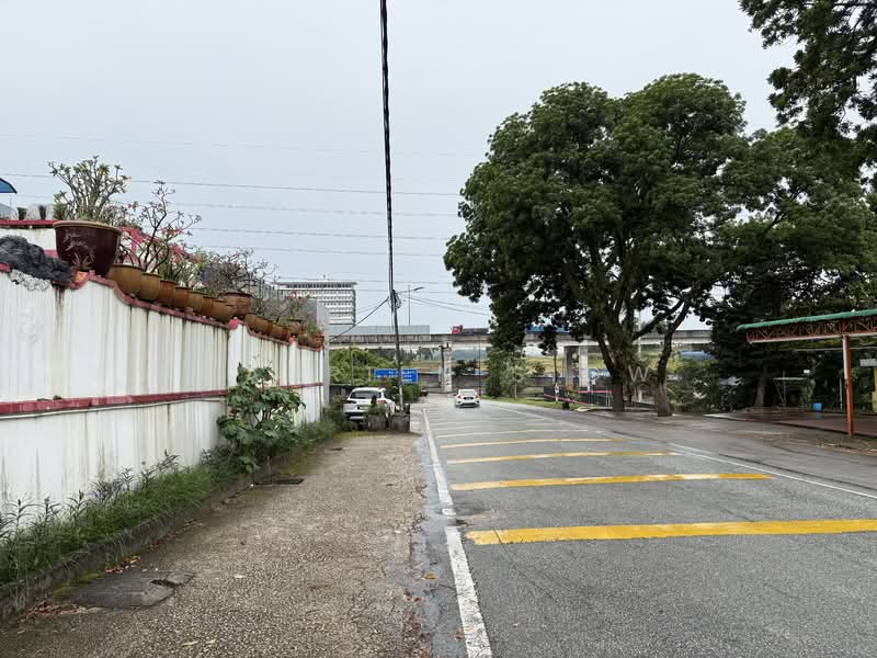 Semi-Detached House for Sale in Taman Pelangi (Johor Bahru) - Carrien Siow - Exterior - PropertyGuru.com.my