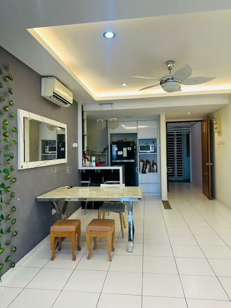 Pangsapuri untuk Disewa di Telaga Emas - Jenny Ong - Dining Room - PropertyGuru.com.my