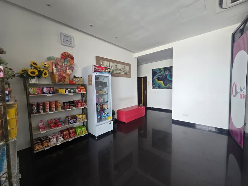 Hotel / Resort for Sale in Taman Kebun Teh (Johor Bahru) - Sky Tan - Interior - PropertyGuru.com.my