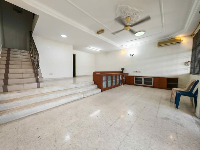 Rumah Teres 2 Tingkat untuk Dijual di Taman Pelangi (Johor Bahru) - Yit Sin - Living Room - PropertyGuru.com.my