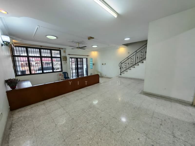 Rumah Teres 2 Tingkat untuk Dijual di Taman Pelangi (Johor Bahru) - Yit Sin - Living Room - PropertyGuru.com.my