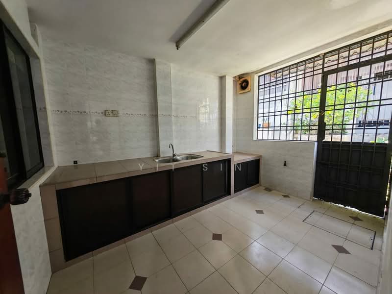 Rumah Teres 2 Tingkat untuk Dijual di Taman Pelangi (Johor Bahru) - Yit Sin - Kitchen - PropertyGuru.com.my