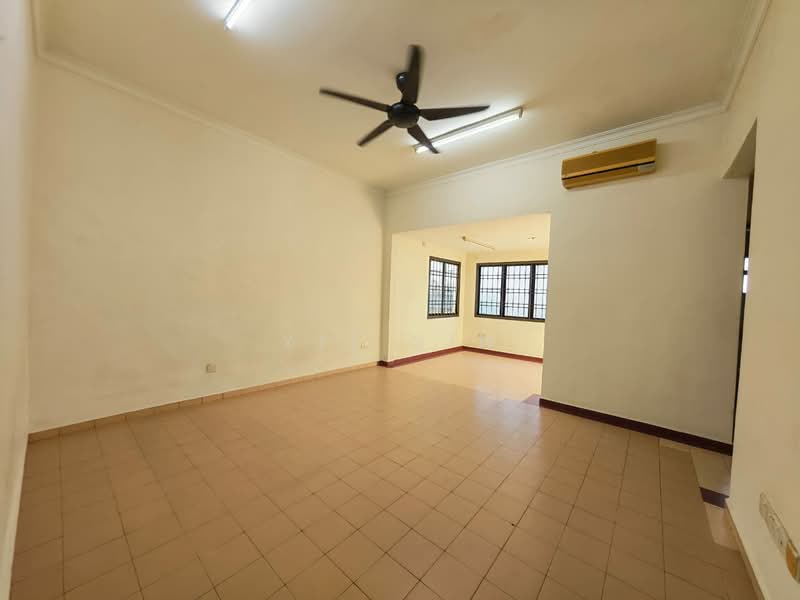 Rumah Teres 2 Tingkat untuk Dijual di Taman Pelangi (Johor Bahru) - Yit Sin - Living Room - PropertyGuru.com.my