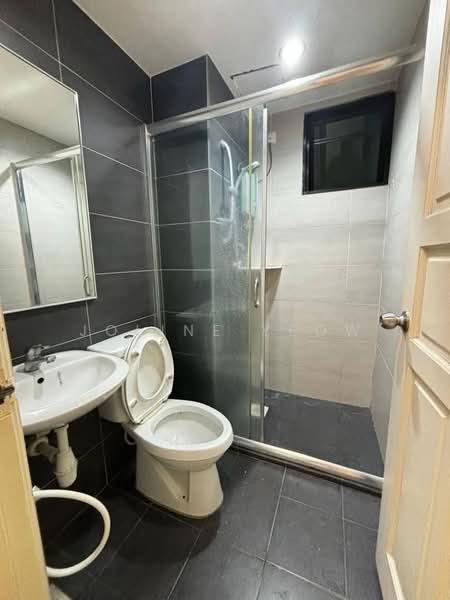 Kondominium untuk Disewa di Kinta Riverfront Hotel & Suites - Joline YEOW - Bathroom - PropertyGuru.com.my