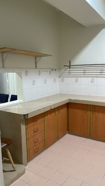 Apartment for Rent at Prima Saujana - Yenny Yap - Kitchen - PropertyGuru.com.my