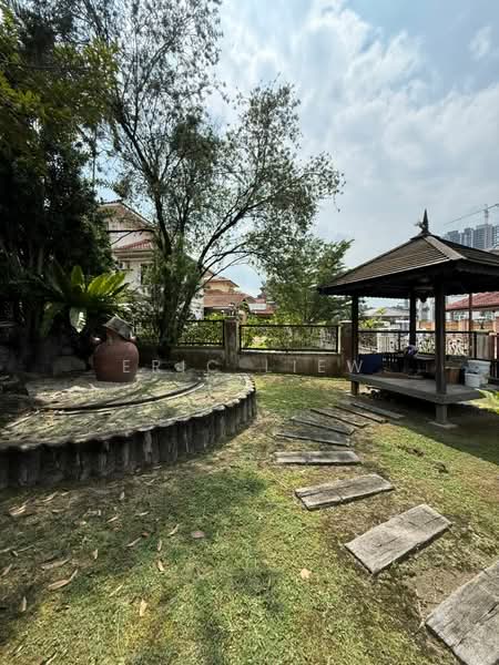 Bungalow for Sale in Bandar Tun Hussein Onn (Cheras) - Eric Liew - Garden - PropertyGuru.com.my