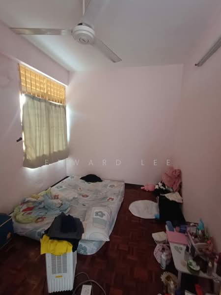 Rumah Flat untuk Dijual di Taman Sri Setia - Edward Lee - Bedroom - PropertyGuru.com.my