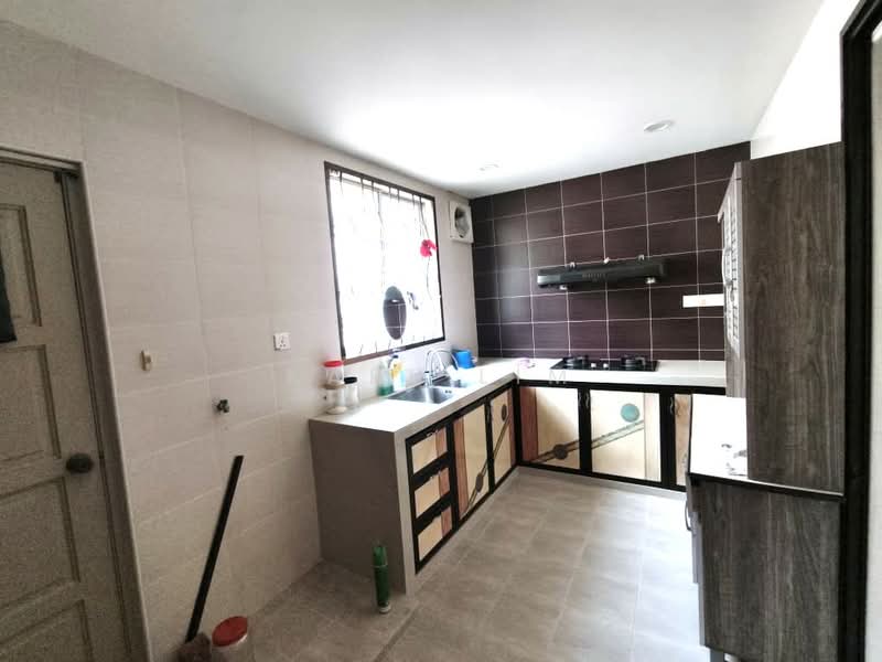 2-storey Terraced House for Sale in Bukit Indah 2 (Iskandar Puteri (Nusajaya)) - Karl Lim - Kitchen - PropertyGuru.com.my