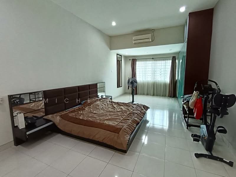 2-storey Terraced House for Sale in Bandar Cyber Ipoh (Bandar Siber) (Simpang Pulai) - Michelle Cheng - Bedroom - PropertyGuru.com.my
