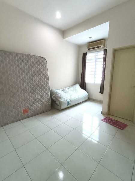 2-storey Terraced House for Sale in Bandar Cyber Ipoh (Bandar Siber) (Simpang Pulai) - Michelle Cheng - Bedroom - PropertyGuru.com.my