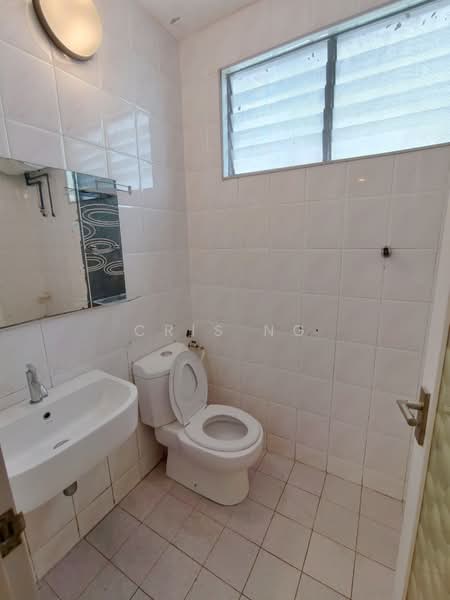 Apartment for Rent at Pearl Garden - Cris Ng - Bathroom - PropertyGuru.com.my