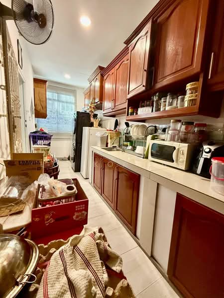 Semi-Detached House for Sale in Taman Impian Emas (Skudai) - Loh Kok Hui - Kitchen - PropertyGuru.com.my