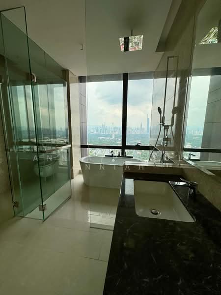 Service Residence for Sale at Pavilion Damansara Heights - Ann A/P Paul Anniah - Bathroom - PropertyGuru.com.my