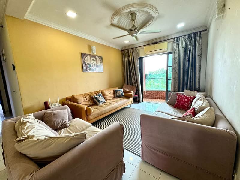 Pangsapuri untuk Dijual di Permata Heights - Norafian SMH - Living Room - PropertyGuru.com.my
