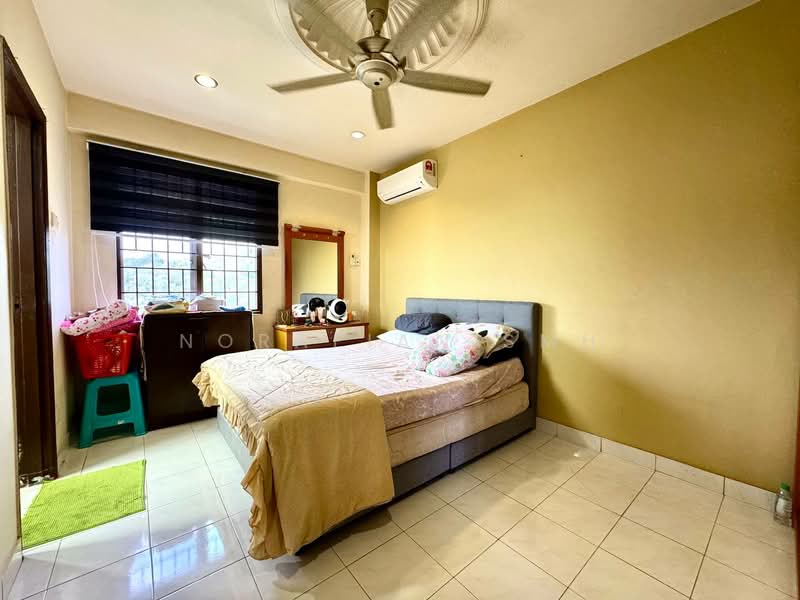 Pangsapuri untuk Dijual di Permata Heights - Norafian SMH - Bedroom - PropertyGuru.com.my