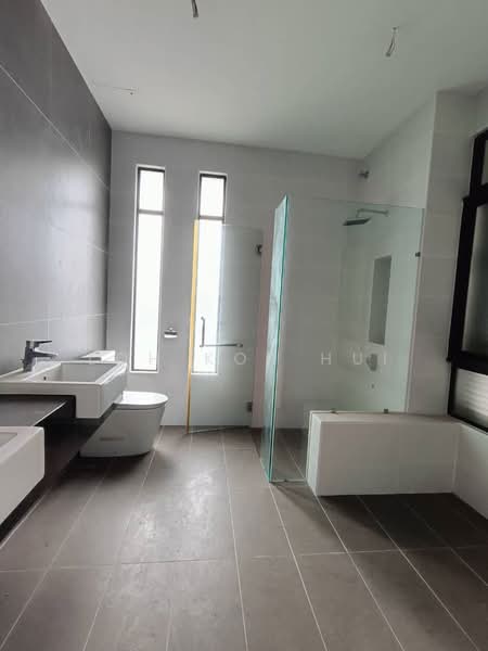 Semi-Detached House for Sale in Johor Bahru (Johor) - Loh Kok Hui - Bathroom - PropertyGuru.com.my