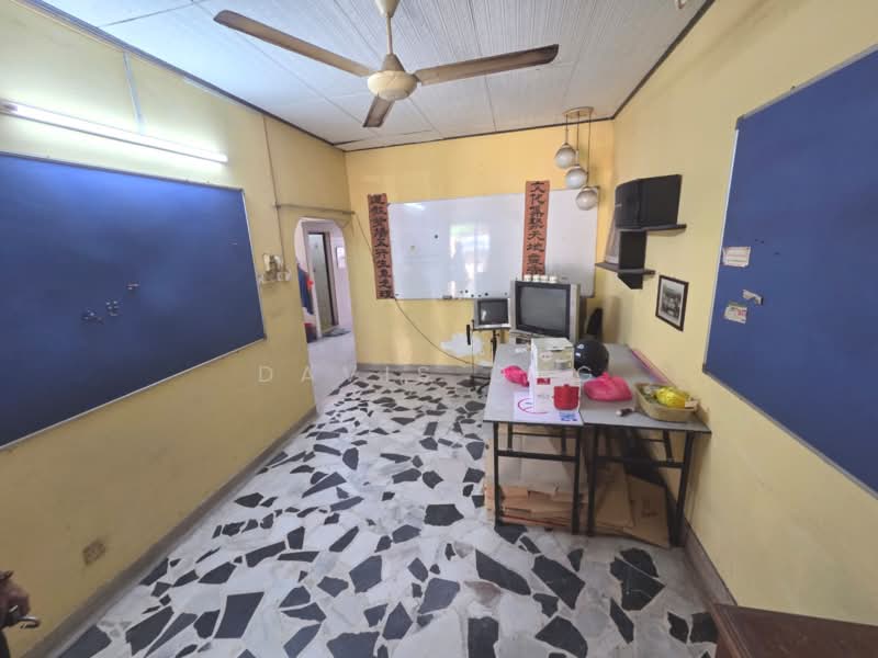 Rumah Teres 1 Tingkat untuk Dijual di Taman Sri Segambut (Segambut) - Davis Ong - Study - PropertyGuru.com.my