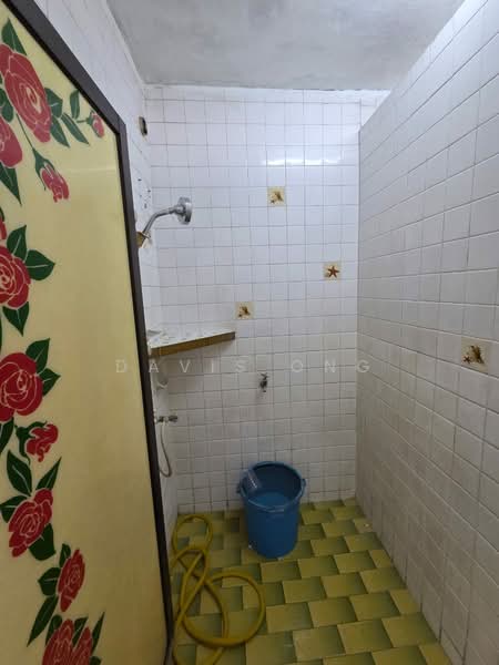 1-storey Terraced House for Sale in Taman Sri Segambut (Segambut) - Davis Ong - Bathroom - PropertyGuru.com.my