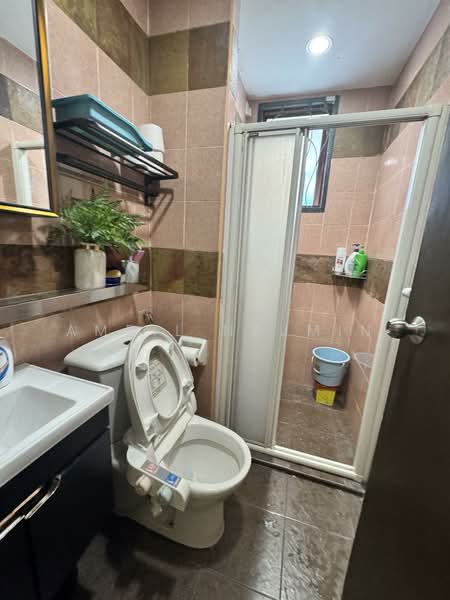 2-storey Terraced House for Sale in Bukit Jelutong (Shah Alam) - Amril Najmin - PropertyGuru.com.my