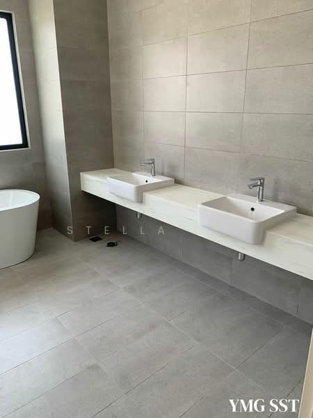 Rumah Berkembar untuk Dijual di Telok Panglima Garang (Selangor) - Stella Tan - Bathroom - PropertyGuru.com.my