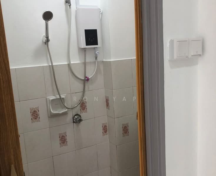 Pangsapuri untuk Disewa di Aman Dua - Ron Yap - Bathroom - PropertyGuru.com.my