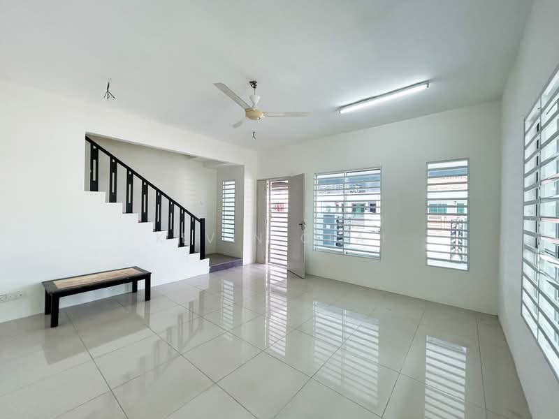 Rumah Kluster untuk Dijual di Kampar (Perak) - Kevin Chai - Living Room - PropertyGuru.com.my