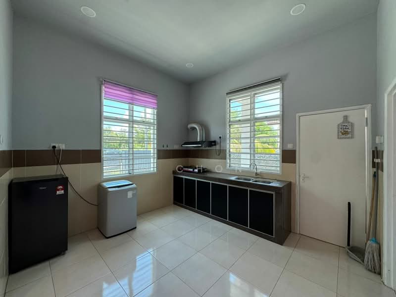 Bungalow for Rent in Klebang (Melaka) - YM Chong - Kitchen - PropertyGuru.com.my