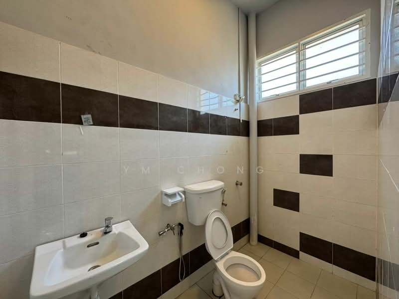 Bungalow for Rent in Klebang (Melaka) - YM Chong - Bathroom - PropertyGuru.com.my