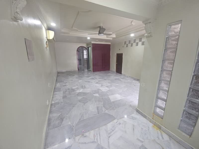 2-storey Terraced House for Sale in Taman Puchong Perdana (Puchong) - Eason Chang - Living Room - PropertyGuru.com.my