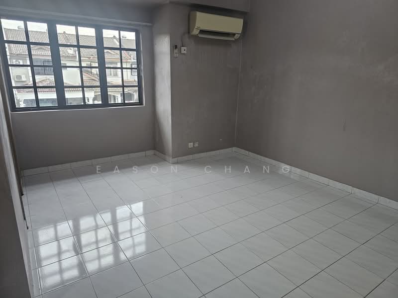 2-storey Terraced House for Sale in Taman Puchong Perdana (Puchong) - Eason Chang - Bedroom - PropertyGuru.com.my