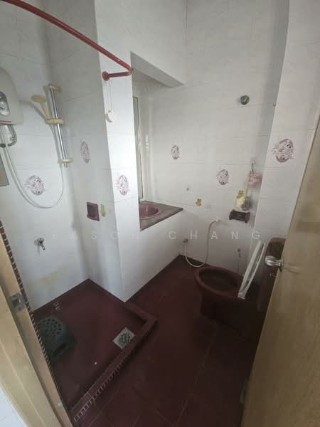2-storey Terraced House for Sale in Taman Puchong Perdana (Puchong) - Eason Chang - Bathroom - PropertyGuru.com.my