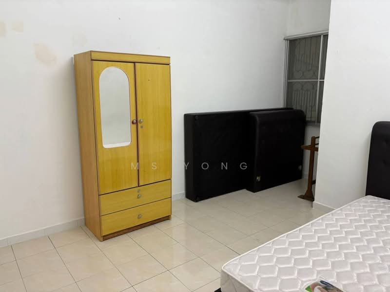 Untuk Disewa - Menglembu Single Storey Terraced House For Rent Ipoh Perak
