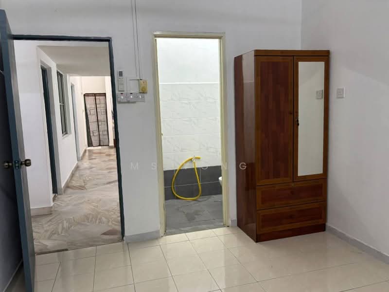 Untuk Disewa - Menglembu Single Storey Terraced House For Rent Ipoh Perak