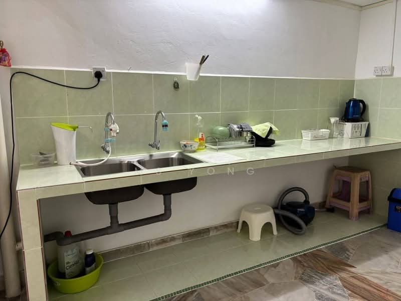 Untuk Disewa - Menglembu Single Storey Terraced House For Rent Ipoh Perak