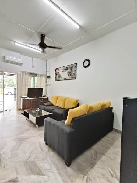 Rumah Teres 1 Tingkat untuk Disewa di Ipoh (Perak) - Ms Yong - Living Room - PropertyGuru.com.my