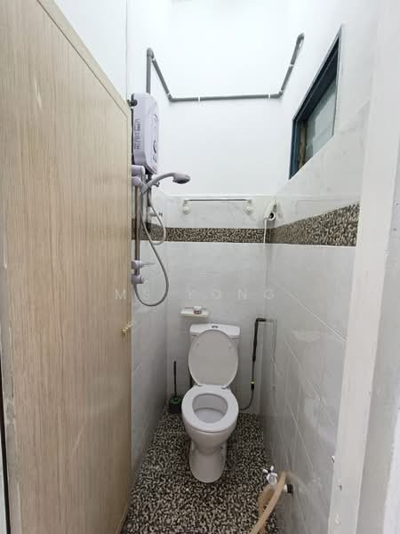 Rumah Teres 1 Tingkat untuk Disewa di Ipoh (Perak) - Ms Yong - Bathroom - PropertyGuru.com.my