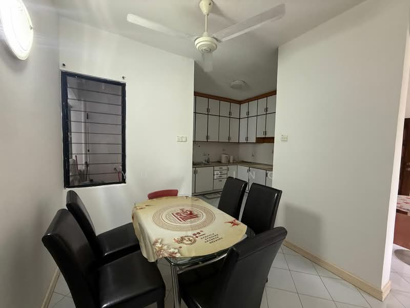 Kondominium untuk Disewa di Sri York Condominium - Yuan Ping - Dining Room - PropertyGuru.com.my